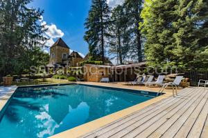 Villa avec piscine sur le domaine d'un château à Carsac-Aillac